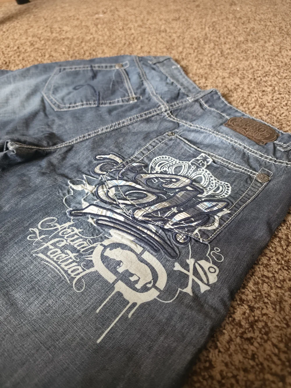 Vintage Y2K Ecko Unltd. Men's Size 38 Baggy Embroidered Blue Denim Shorts